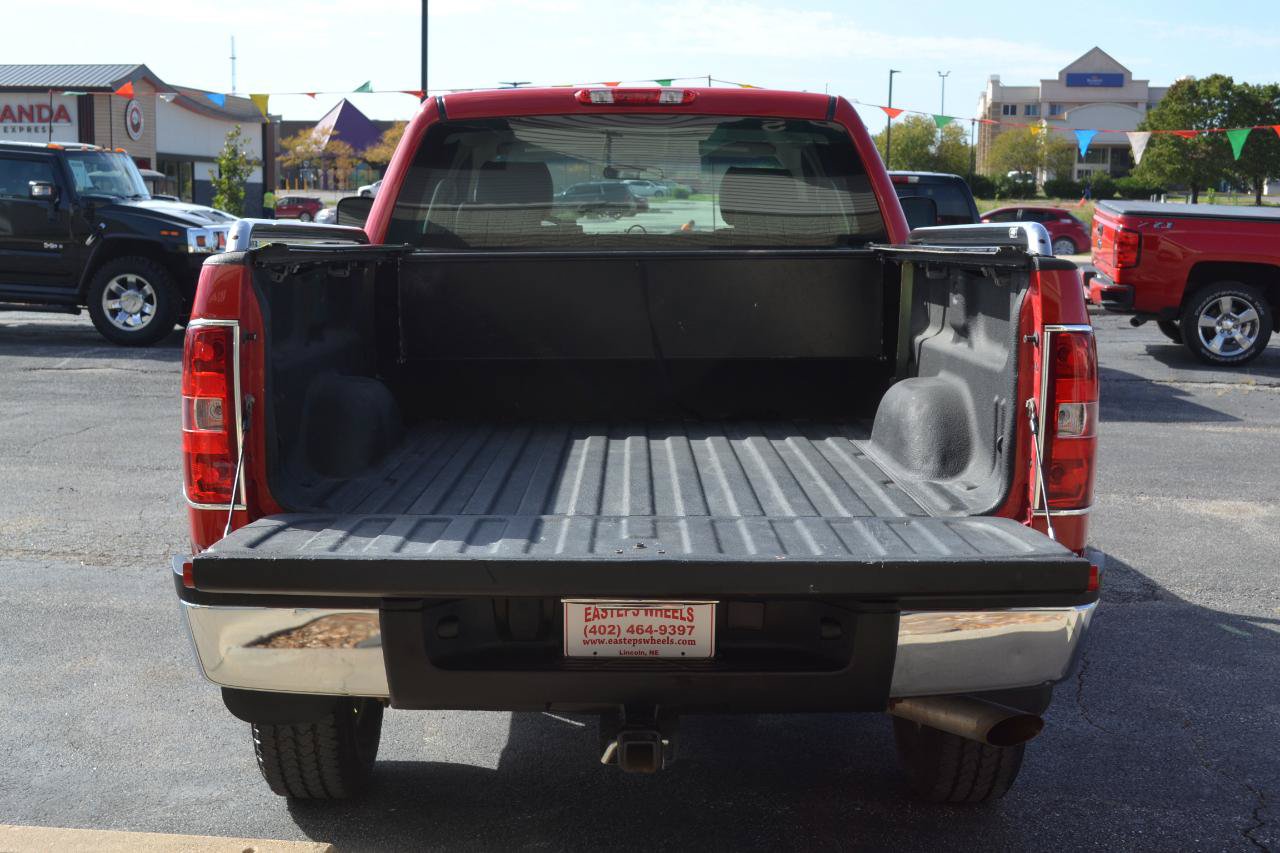 Used 2010 Chevrolet Silverado 2500 W/T AWD/4WD image 7