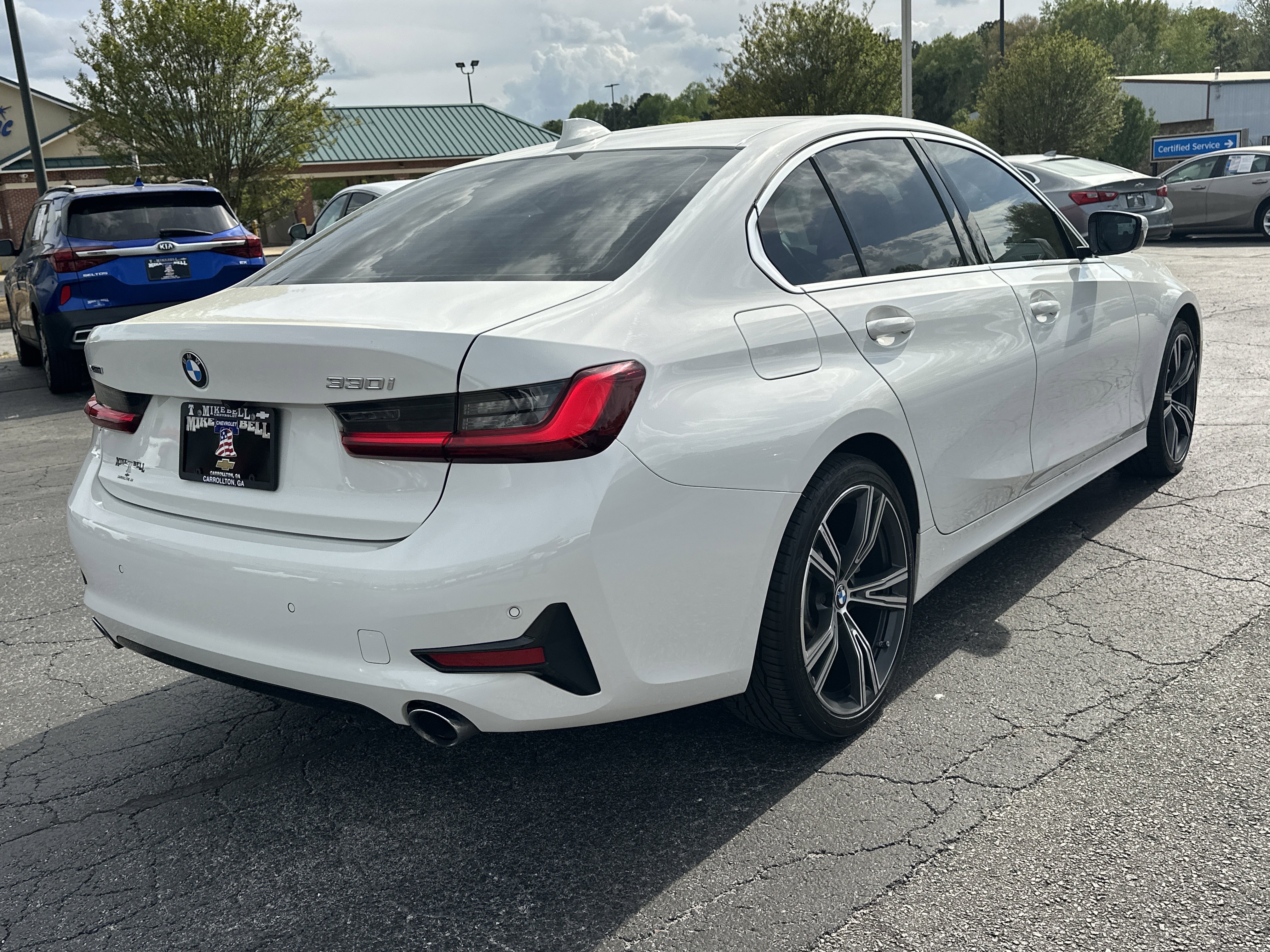 Used 2022 BMW 330i xDrive Sedan w/ Premium Package image 3