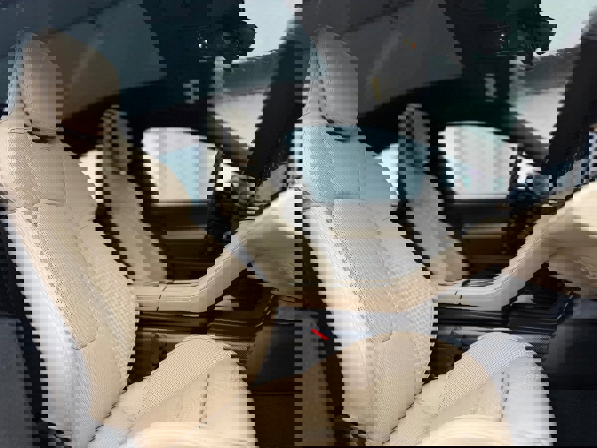 Used 2020 Porsche Taycan Turbo image 16