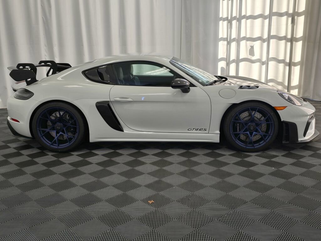 Certified 2024 Porsche 718 Cayman GT4 RS image 8