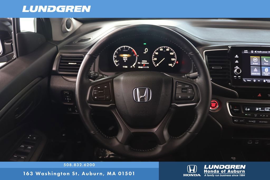 Used 2025 Honda Ridgeline Sport image 16