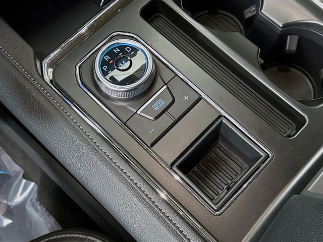 Used 2024 Ford Expedition Max XLT image 17
