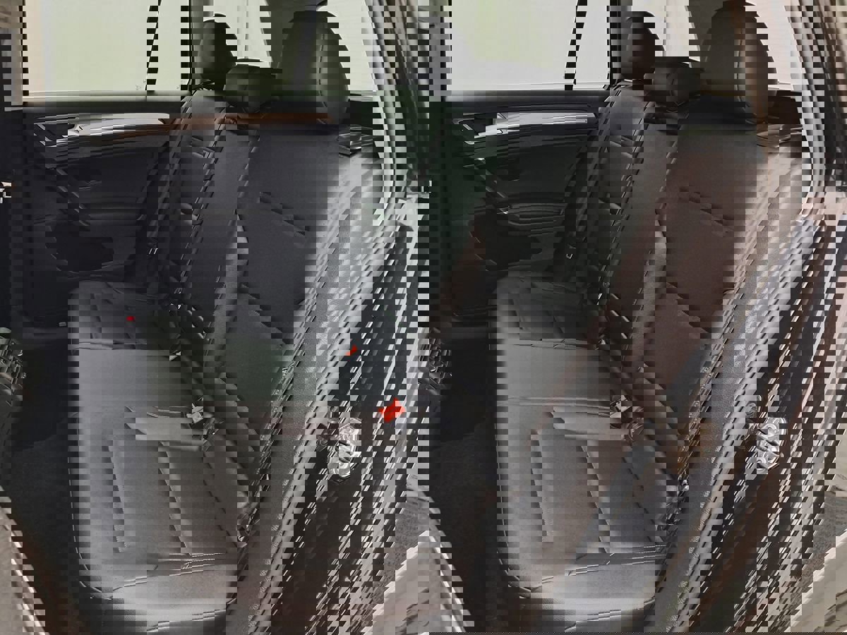 Used 2017 Volkswagen Golf Alltrack S image 20