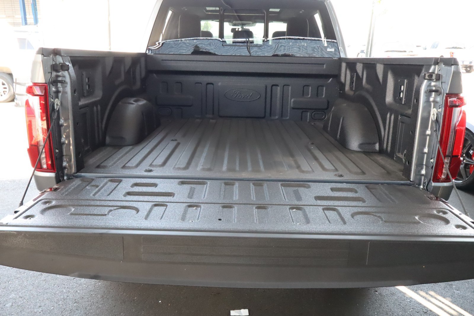 New 2026 Ford F150 Lariat w/ Equipment Group 501A Mid AWD/4WD image 38