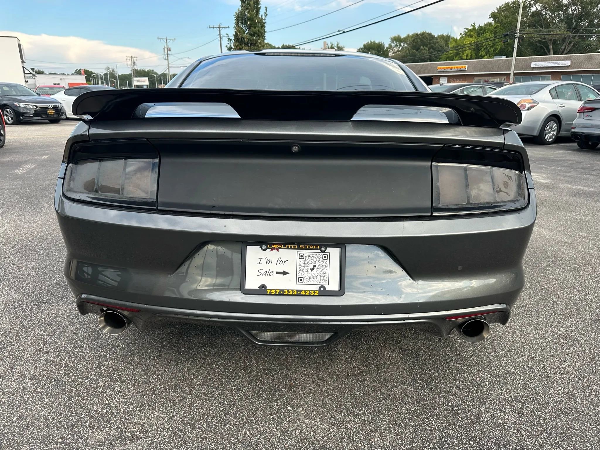 Used 2016 Ford Mustang Coupe image 4