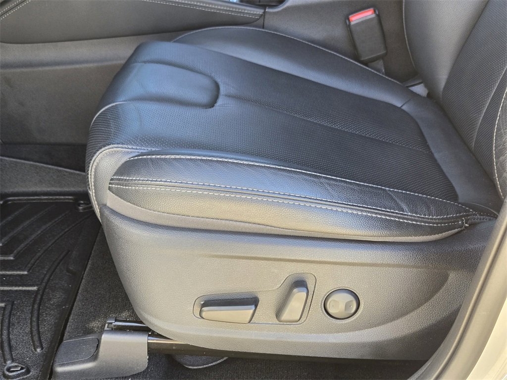 Used 2020 Hyundai Santa Fe SEL image 26