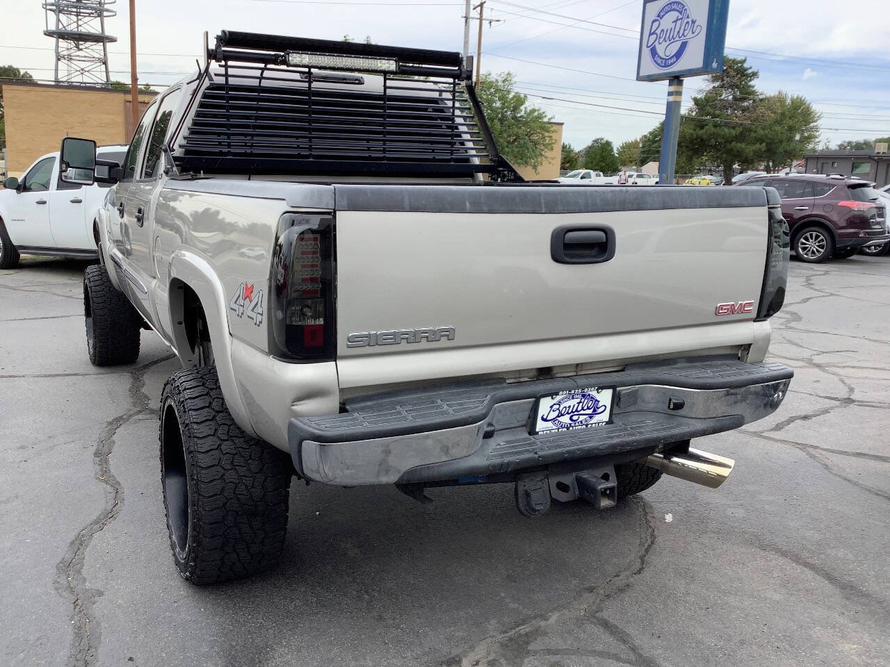 Used 2006 GMC Sierra 2500 SLE w/ Onstar Plus Package AWD/4WD image 18