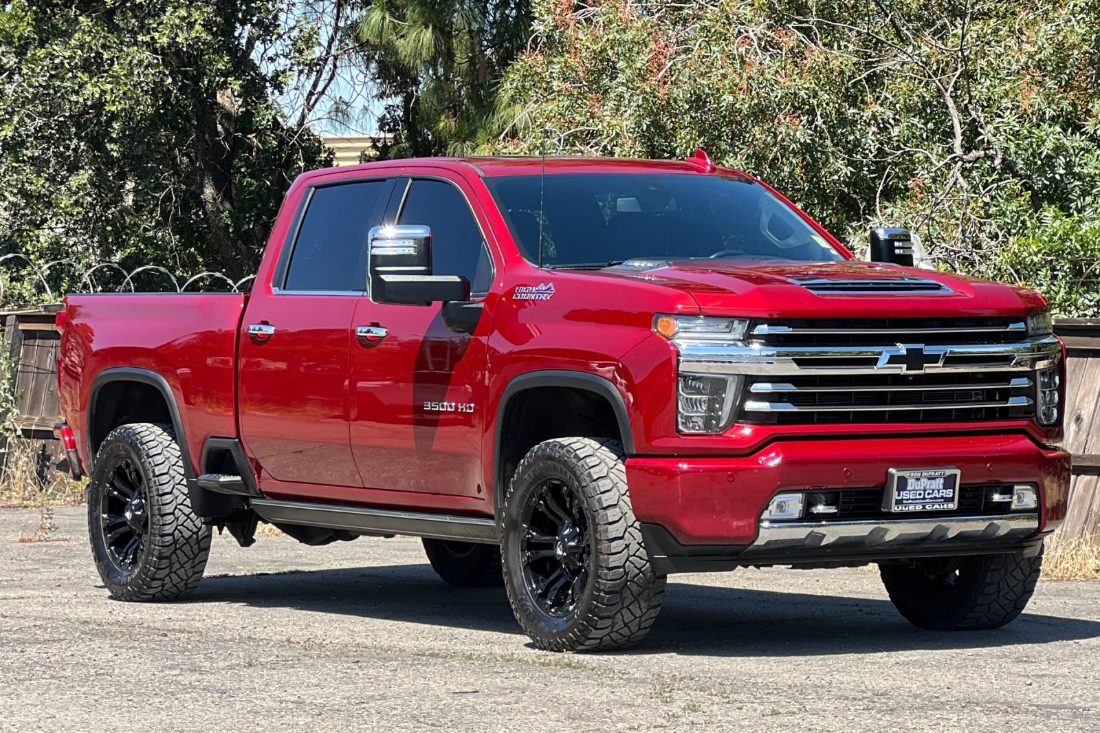 Used 2022 Chevrolet Silverado 3500 High Country w/ Safety Package II AWD/4WD image 2