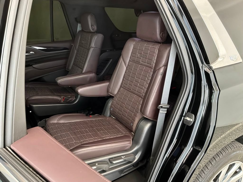 Used 2021 Cadillac Escalade Premium Luxury Platinum AWD/4WD image 20