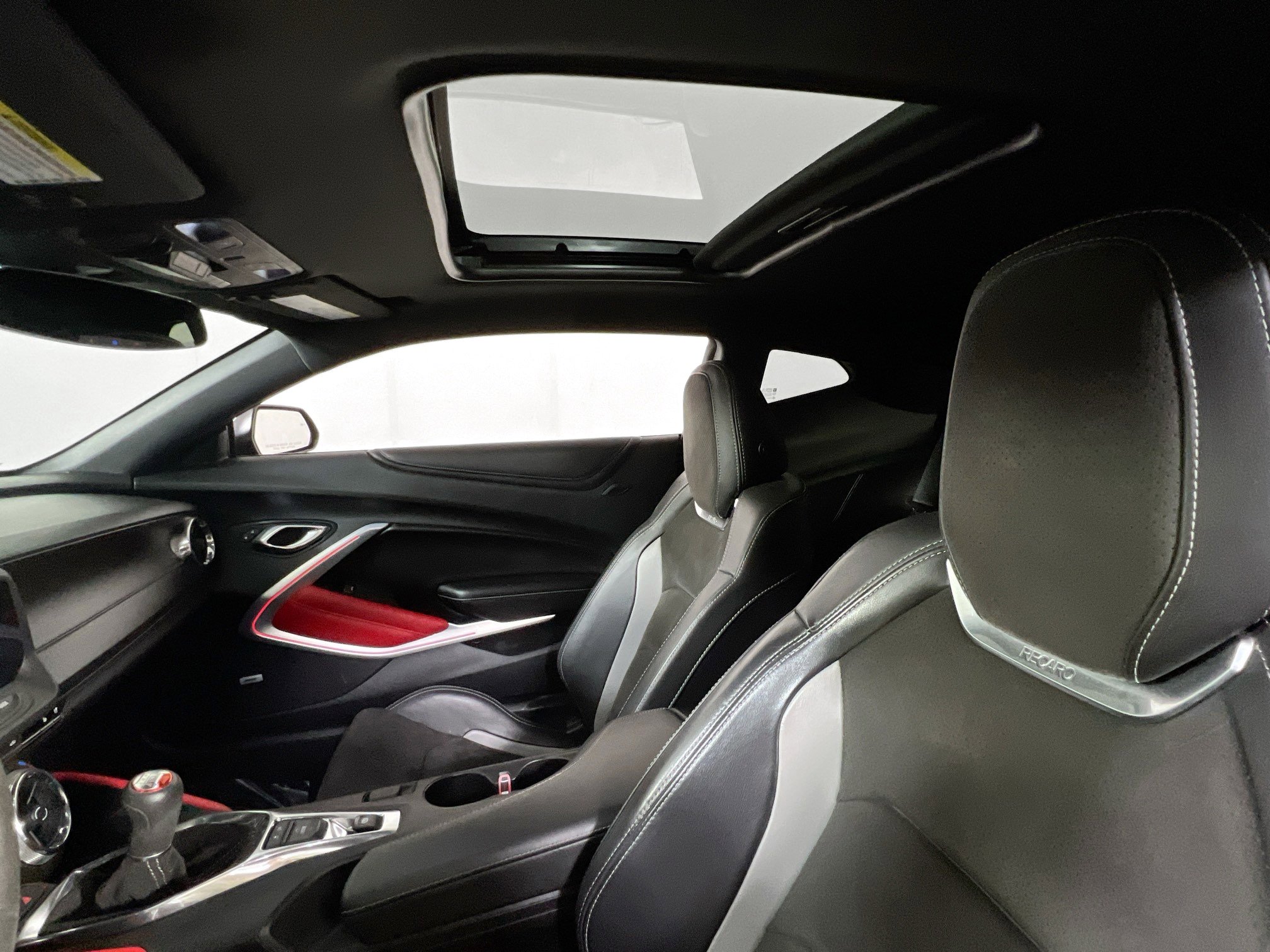 Used 2018 Chevrolet Camaro SS RWD image 21
