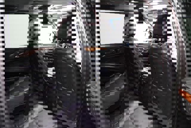 Used 2016 Cadillac Escalade ESV Luxury image 32