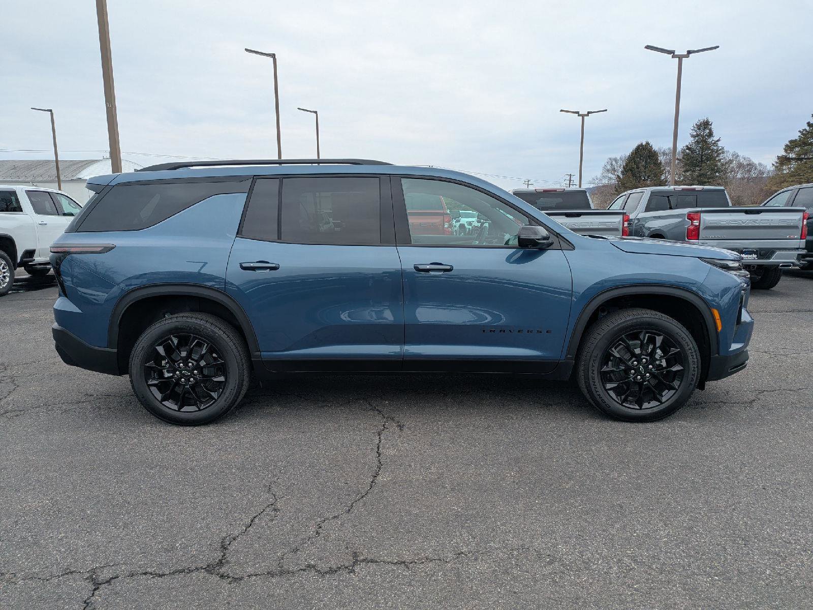 New 2026 Chevrolet Traverse LT w/ Midnight/Sport Edition image 15