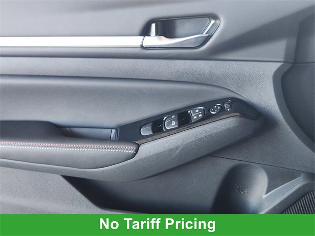 New 2025 Nissan Altima 2.5 SR image 15