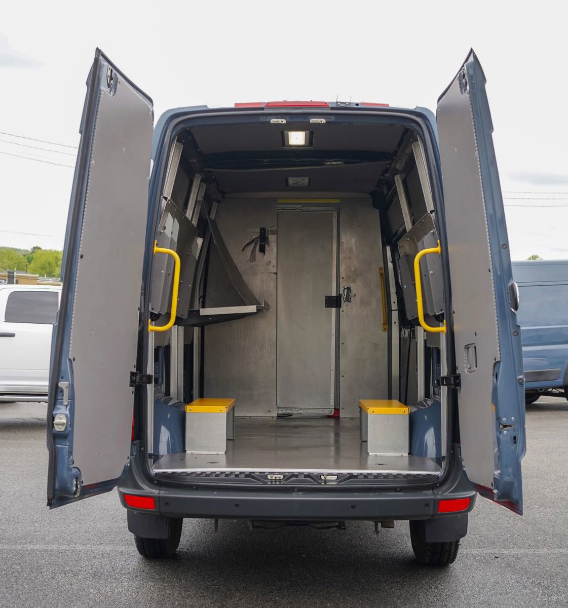 Used 2018 Mercedes-Benz Sprinter 2500 image 10