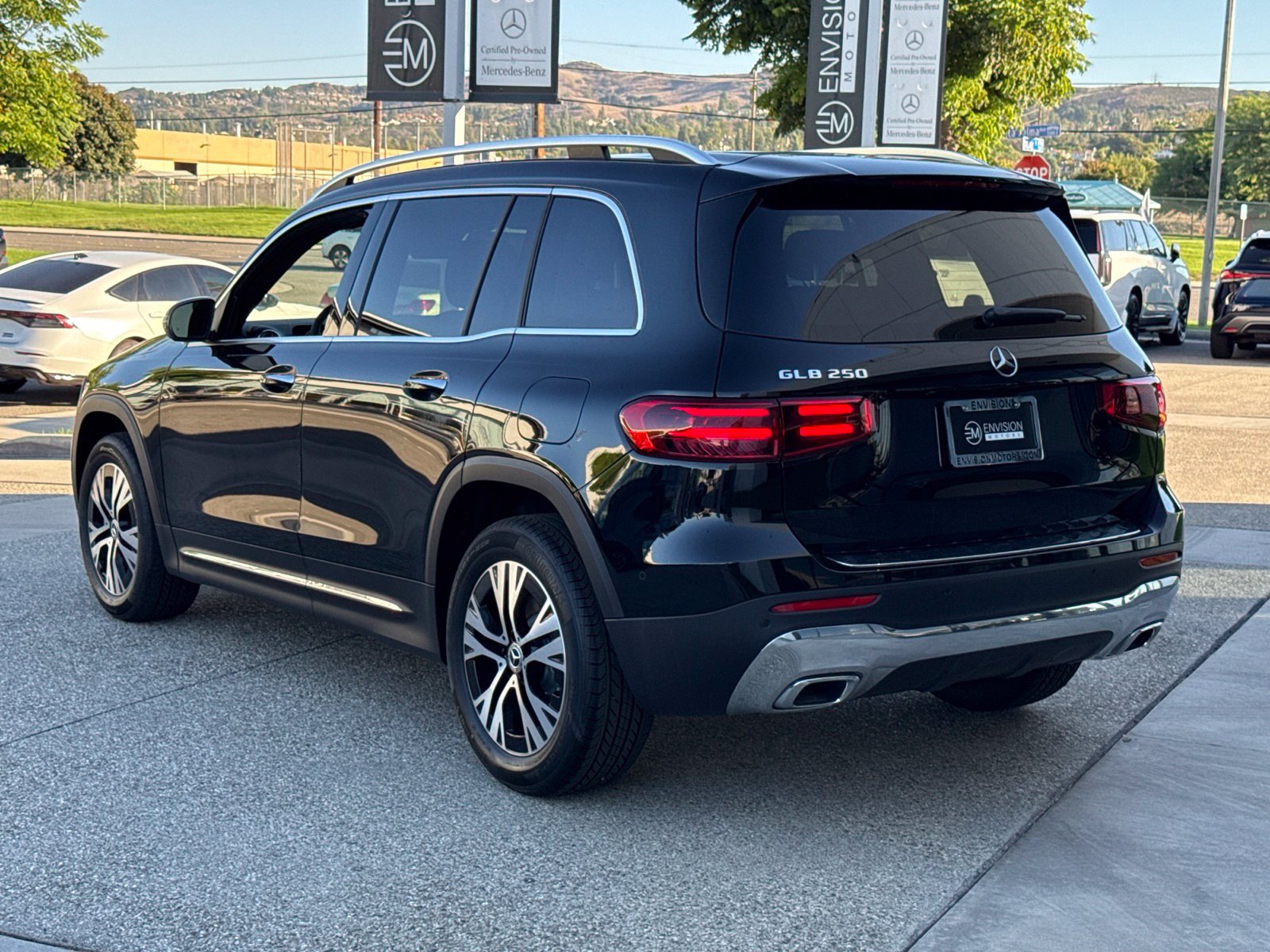 New 2026 Mercedes-Benz GLB 250 image 8