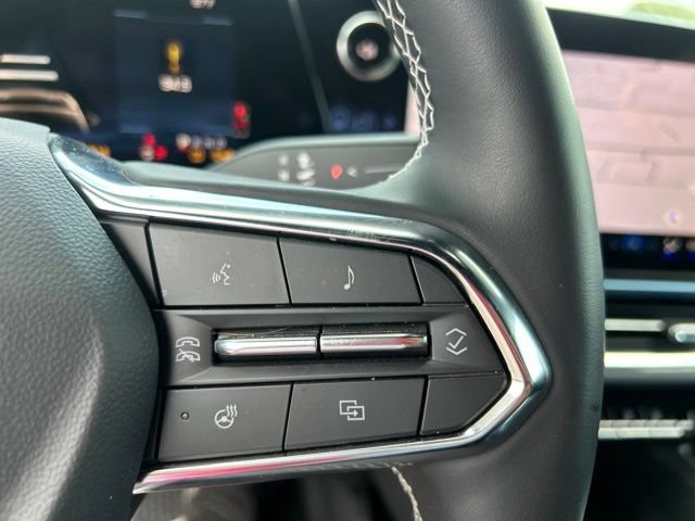 New 2026 Chevrolet Equinox EV LT w/ Convenience Package II AWD/4WD image 19