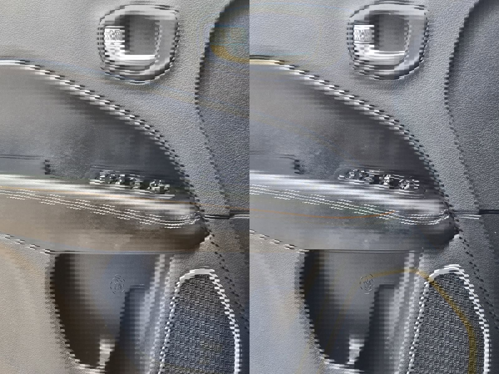 Used 2019 Jeep Compass Latitude w/ Popular Equipment Group image 30