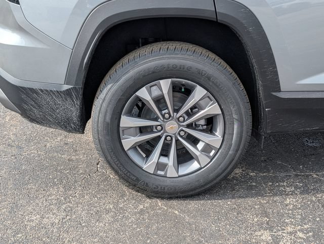 New 2026 Chevrolet Equinox LT w/ Convenience Package II FWD image 3