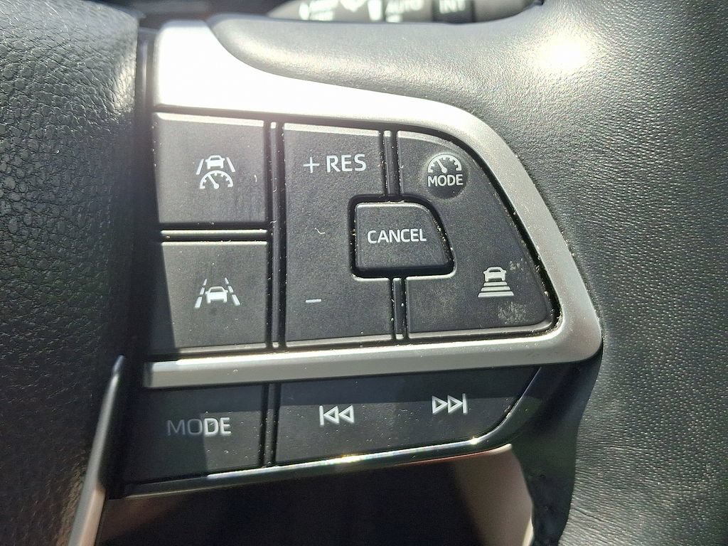 Certified 2025 Toyota Grand Highlander FWD image 23