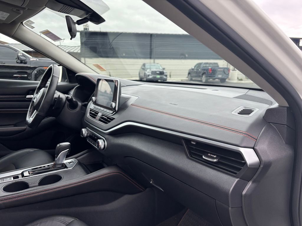 Used 2021 Nissan Altima 2.5 SR image 27