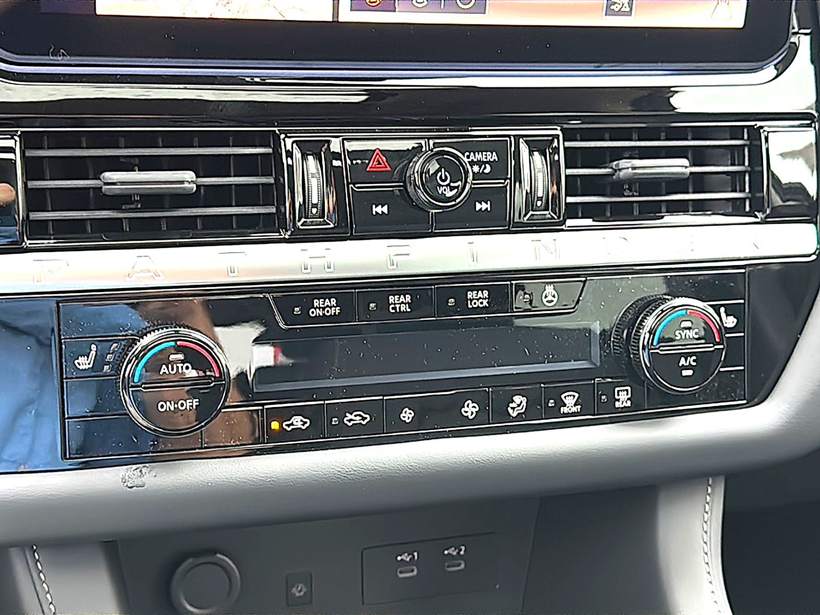 New 2026 Nissan Pathfinder SL w/ SL Premium Package FWD image 25