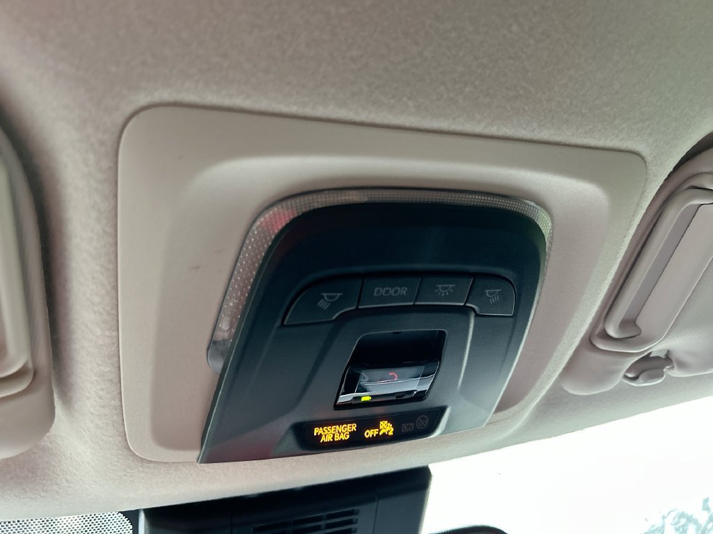 Used 2025 Toyota Corolla LE FWD image 26