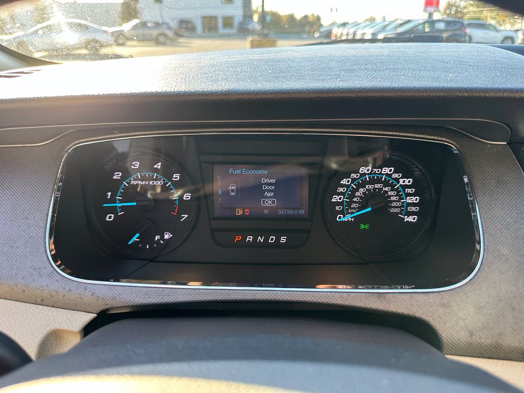 Used 2018 Ford Taurus SE FWD image 24
