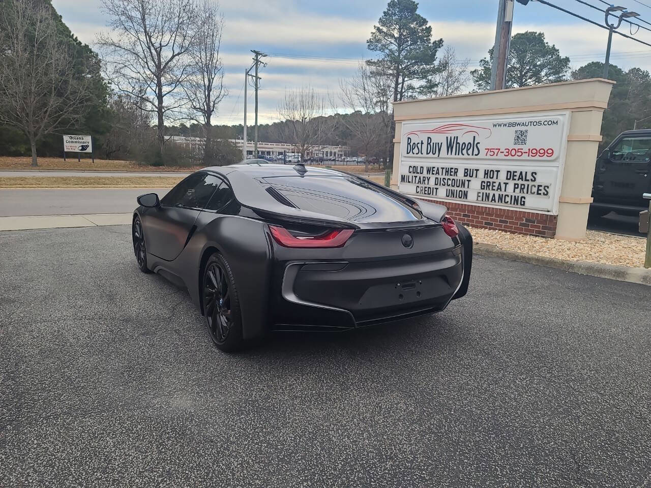Used 2015 BMW i8 image 4