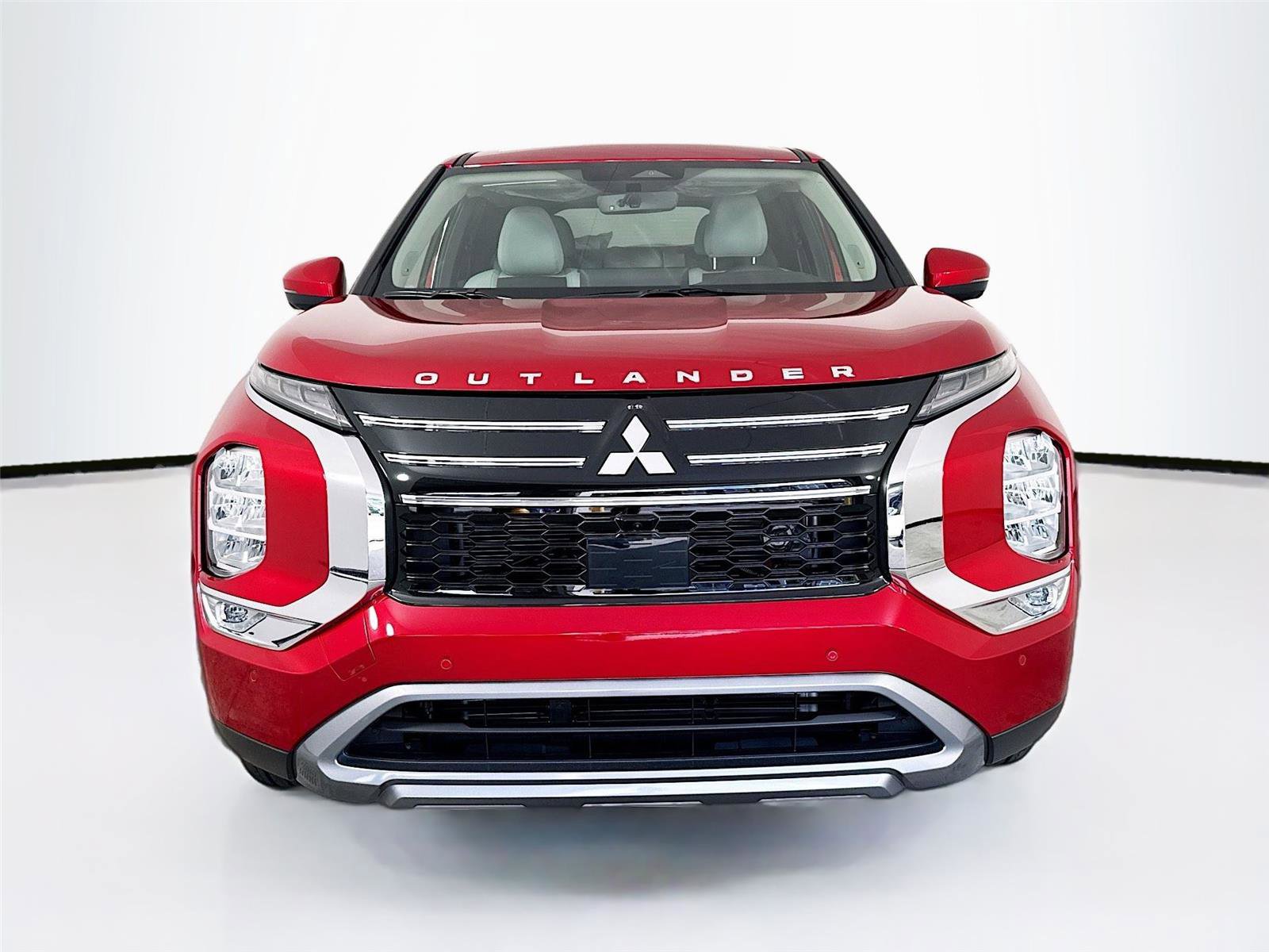 New 2025 Mitsubishi Outlander SE image 2