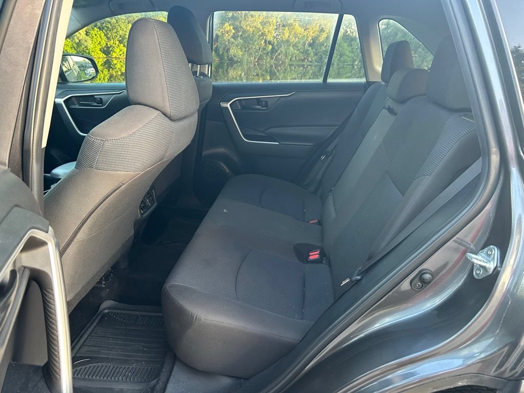 Used 2022 Toyota RAV4 LE FWD image 14