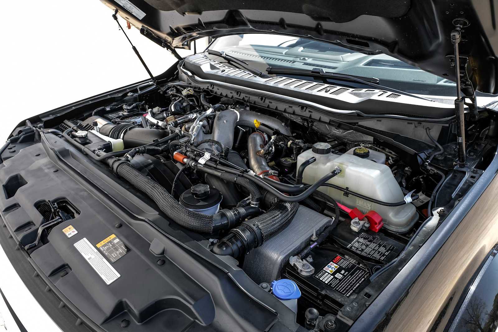 Used 2025 Ford F450 Platinum w/ Platinum Plus Package image 47