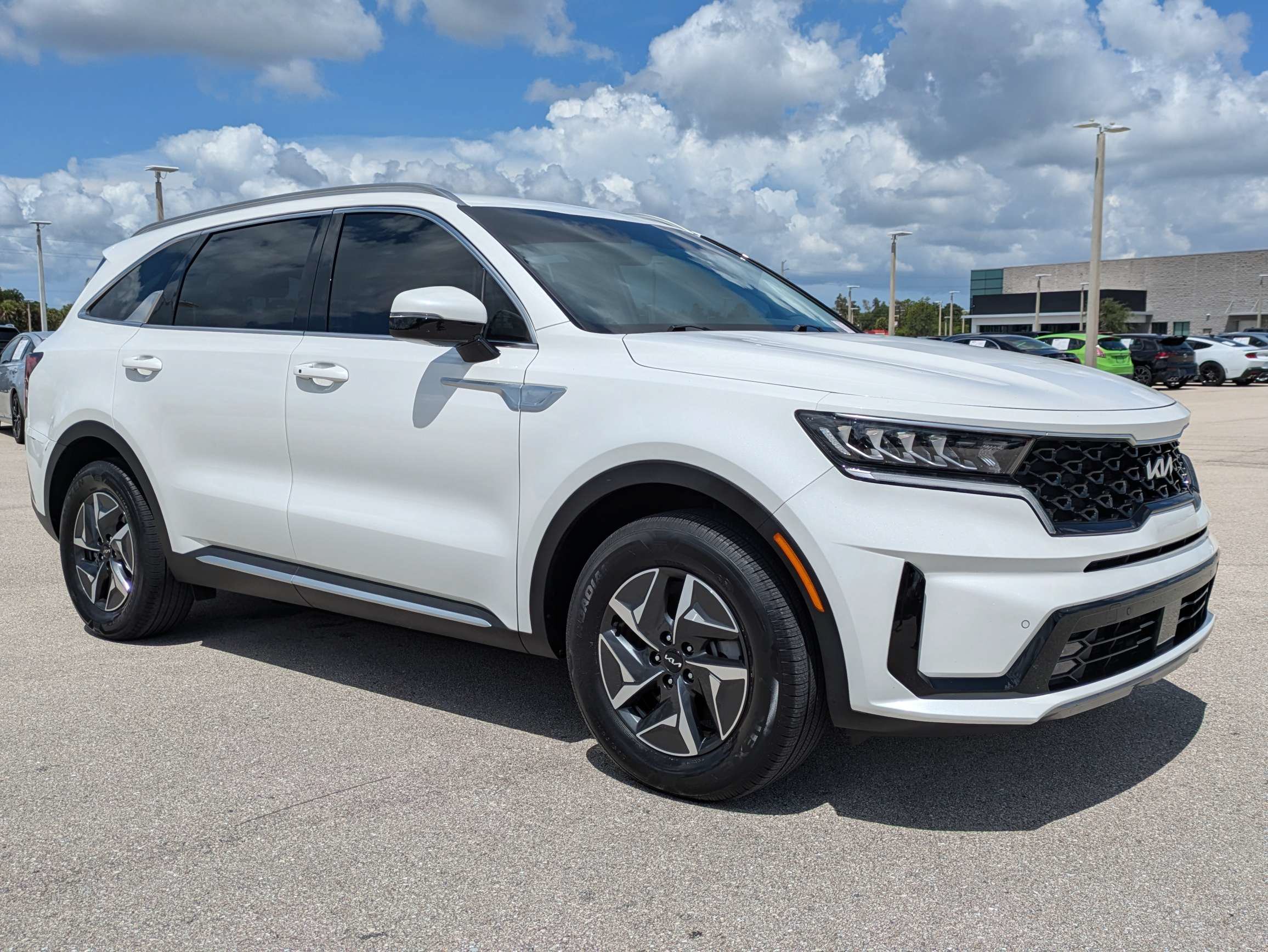 Certified 2023 Kia Sorento EX FWD image 2