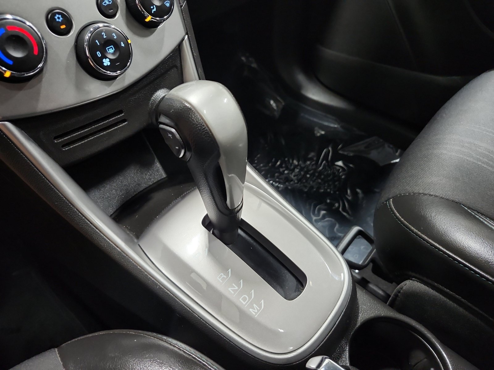 Used 2016 Chevrolet Trax LT w/ LT Sun and Sound Package FWD image 19