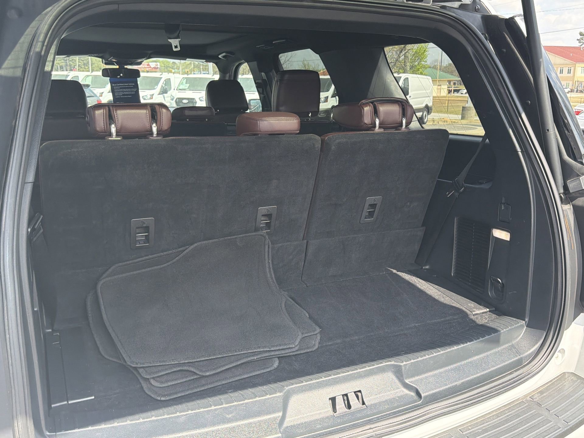 Certified 2024 Ford Expedition Limited image 35