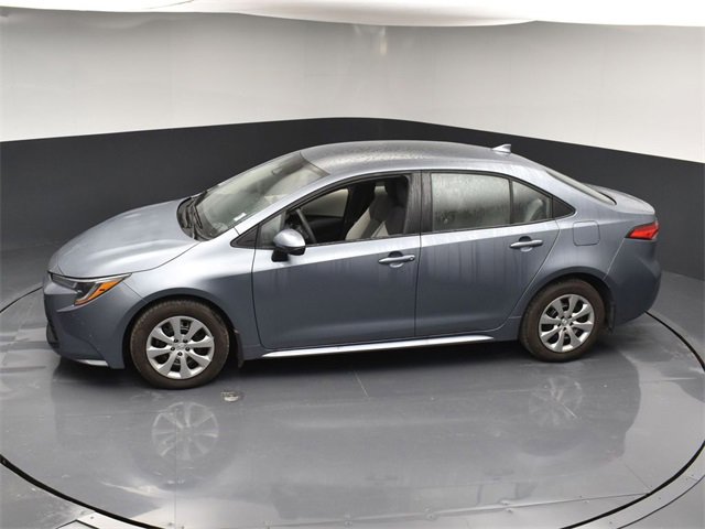 Used 2025 Toyota Corolla LE image 42