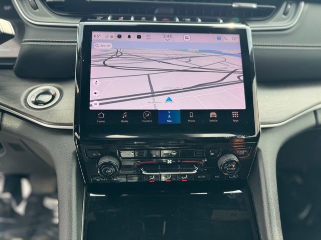 Used 2024 Jeep Grand Cherokee Limited image 22