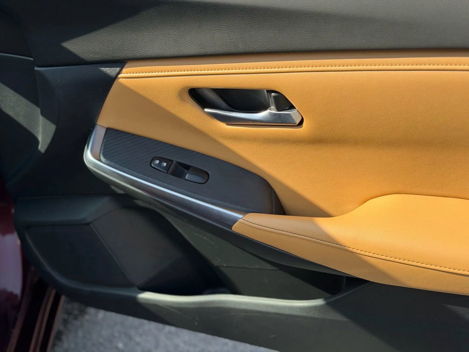 Used 2020 Nissan Sentra SV w/ SV Premium Package FWD image 11