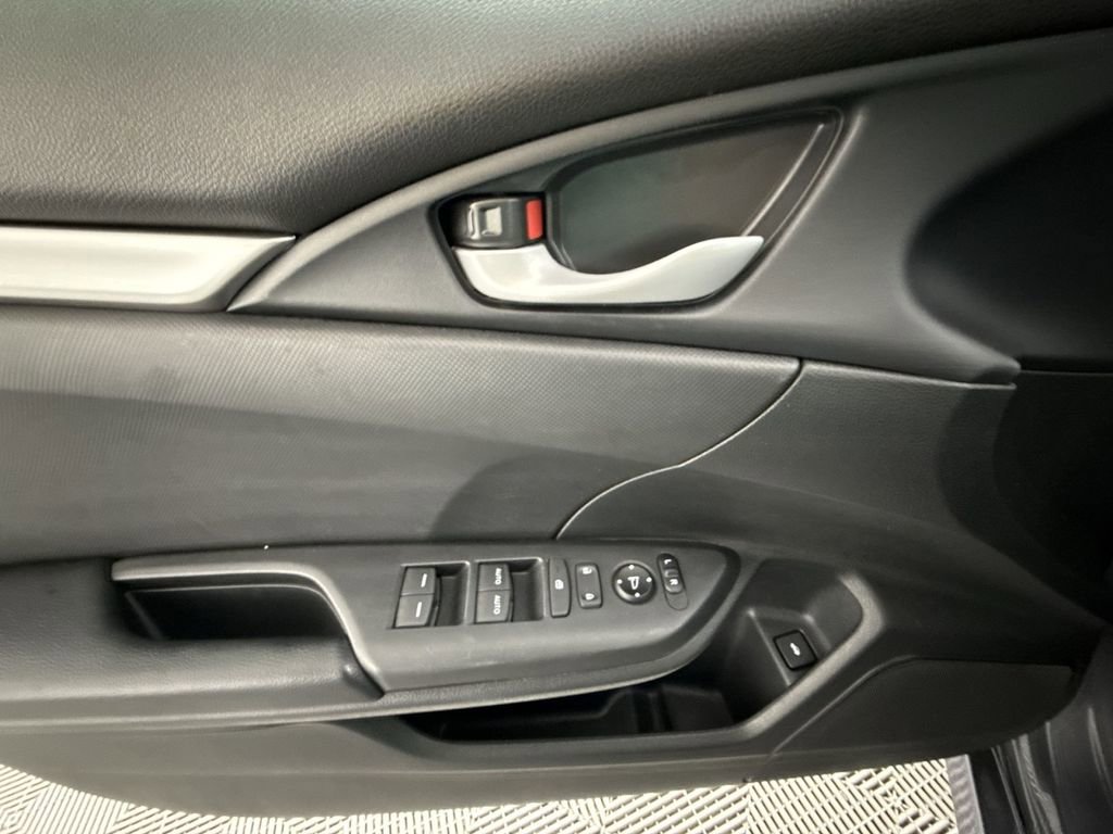 Used 2020 Honda Civic Sport image 11