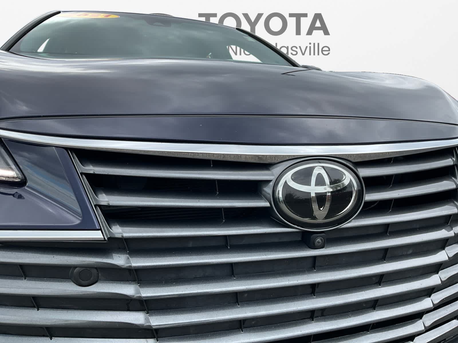 Used 2021 Toyota Avalon Limited w/ Advanced Safety Package FWD image 16