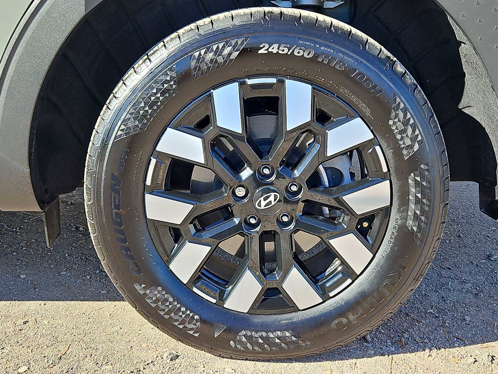 Certified 2025 Hyundai Santa Cruz SEL image 14