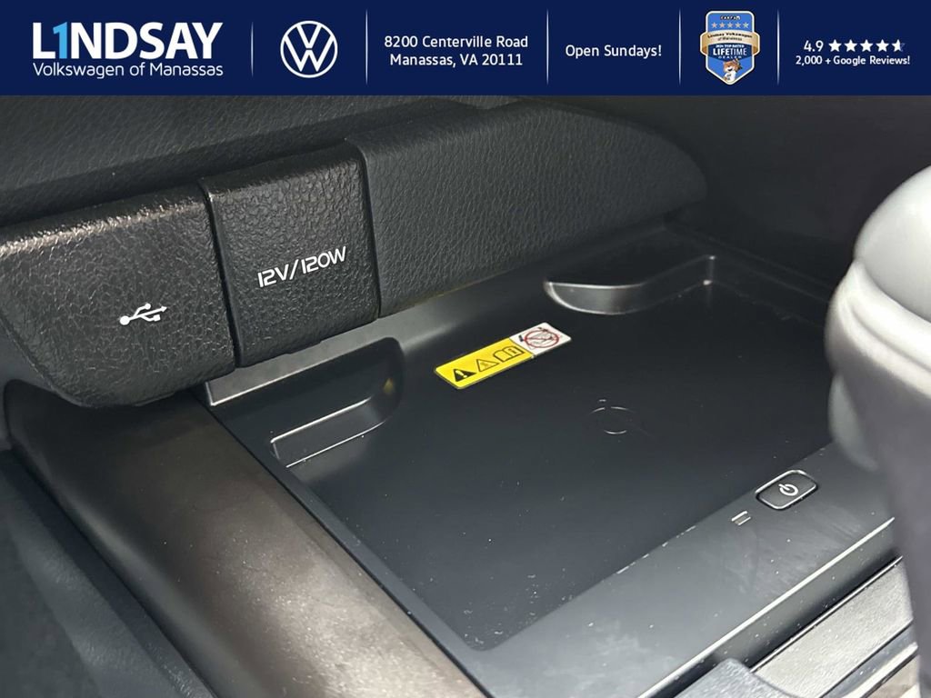 Used 2023 Toyota Camry XLE image 15