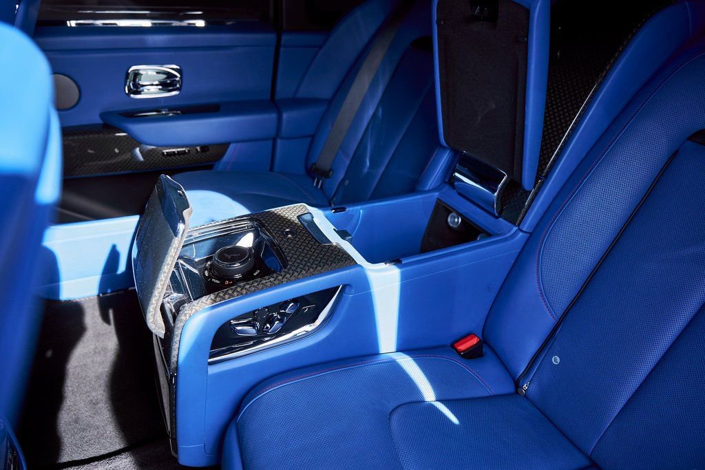 Used 2021 Rolls-Royce Cullinan Black Badge image 60