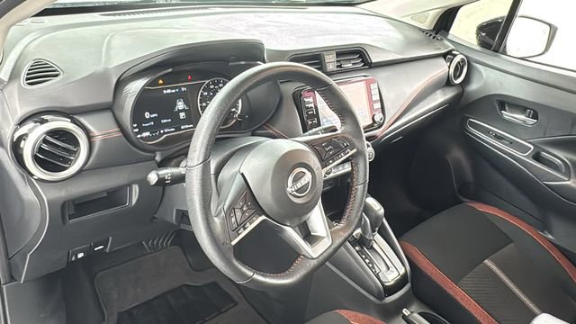 Used 2025 Nissan Versa SR image 32