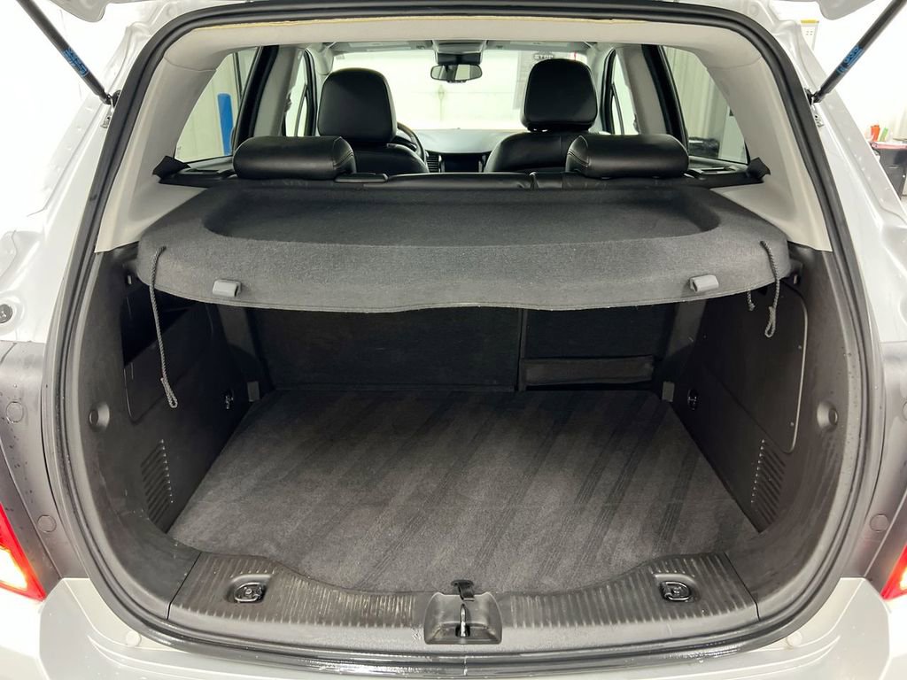 Used 2018 Chevrolet Trax LT w/ LT Convenience Package image 23