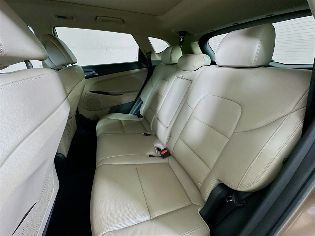 Used 2016 Hyundai Tucson Limited w/ Option Group 03 image 13