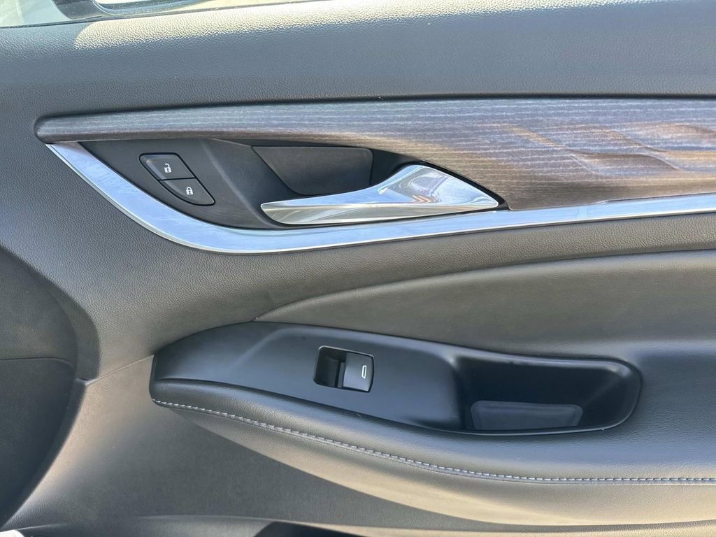 Used 2023 Buick Enclave Avenir w/ Avenir Technology Package image 15