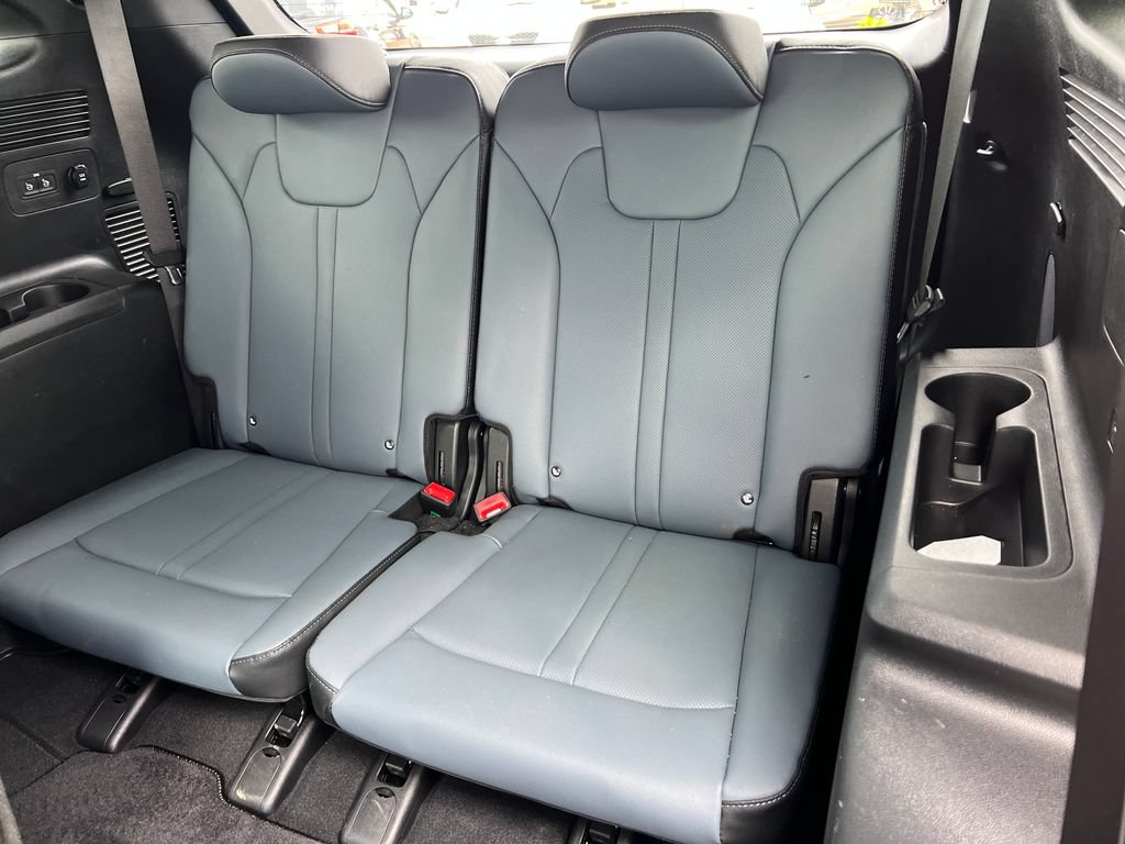 Certified 2025 Kia Sorento SX Prestige AWD/4WD image 25