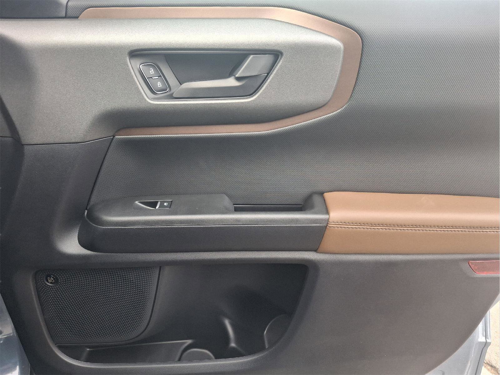 Used 2025 Ford Bronco Sport Outer Banks w/ Outer Banks Tech Package+ AWD/4WD image 16