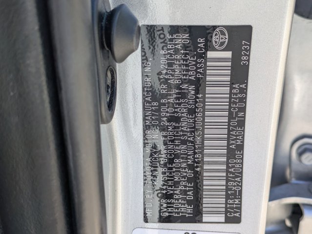 Used 2018 Toyota Camry LE image 16