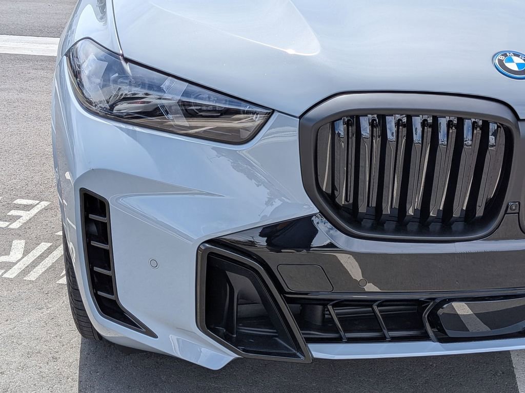 New 2026 BMW X5 xDrive50e image 18
